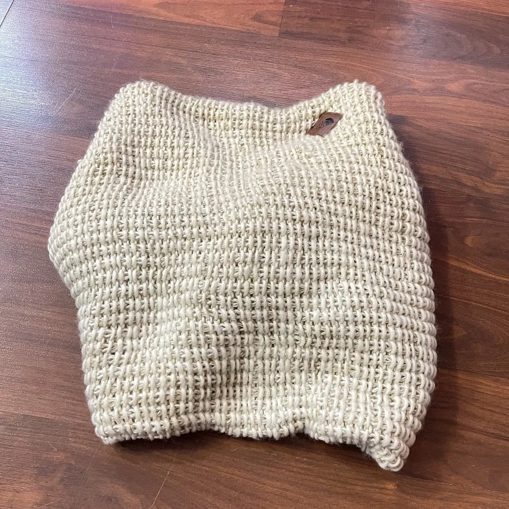 The North Face Wide Knit Infinity Scarf Cream Tan White‎ One Size